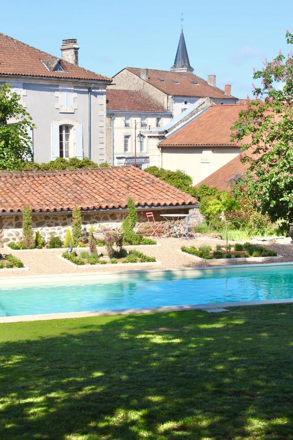 La Chataigne Villa Piegut-Pluviers Bagian luar foto