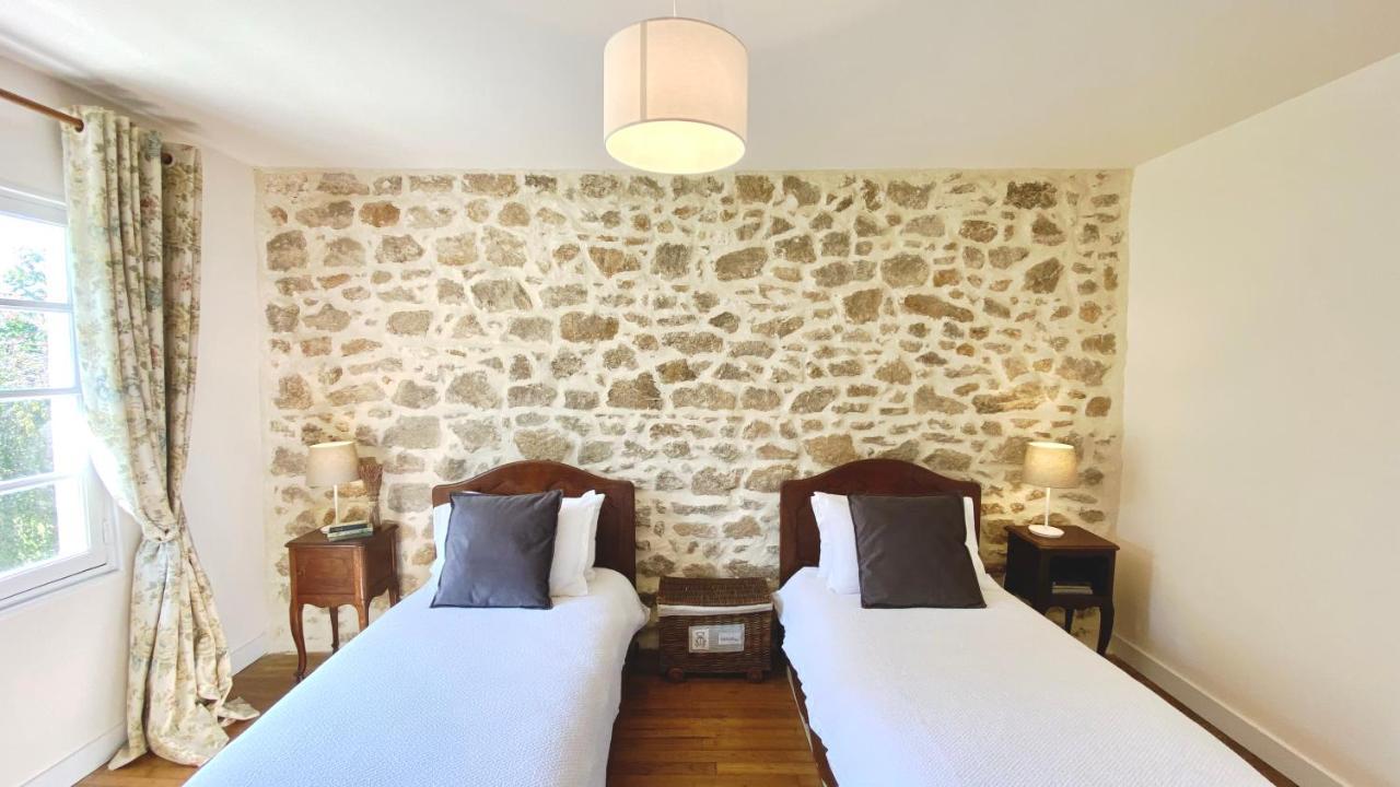 La Chataigne Villa Piegut-Pluviers Bagian luar foto
